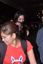 Katrina Kaif leave for Muscat Valentine show in Mumbai Airport on 12th Feb 2013 (4).JPG